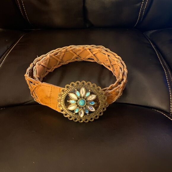 Brown Woven Belt with Gemstone Buckle Size 11-13 - Picture 2 of 6